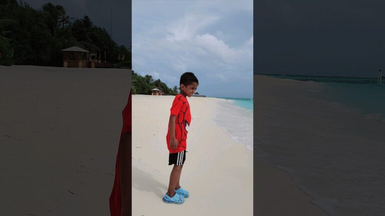 Maldives Trip #shorts #youtubeshorts #maldives  #beachvideo #beach #shortvideos #sunsiyamolhuveli