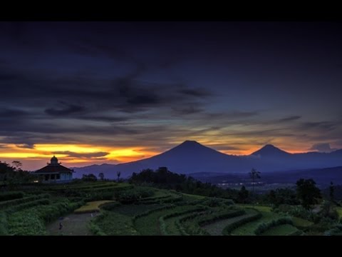 Timelapse Pagergunung Magelang Indonesia